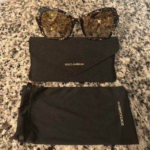 BRAND NEW DOLCE & GABANA SUNGLASSES